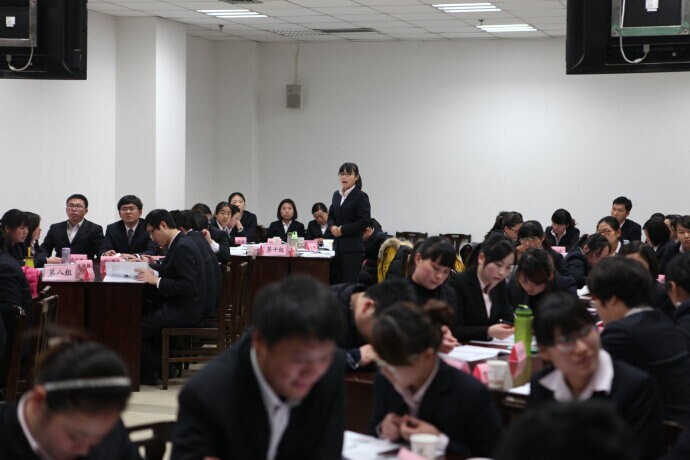 钱俊 河南邮政讲授《银行网点阵地营销》-钱俊